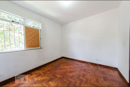 Apartamento para alugar com 131m², 3 quartos e 2 vagas Apartamento para alugar com 131m², 3 quartos e 2 vagasSuíte