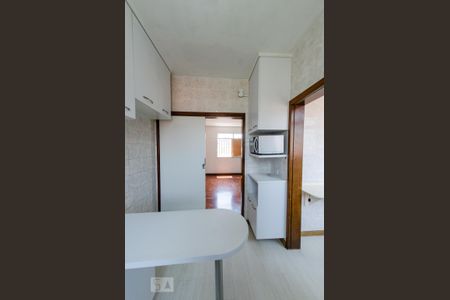 Apartamento para alugar com 131m², 3 quartos e 2 vagas Apartamento para alugar com 131m², 3 quartos e 2 vagasCozinha