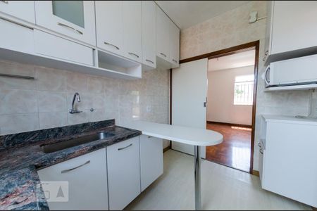 Cozinha de apartamento para alugar com 3 quartos, 131m² em Salgado Filho, Belo Horizonte
