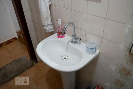 Casa à venda com 500m², 2 quartos e 6 vagas Casa à venda com 500m², 2 quartos e 6 vagasbanheiro