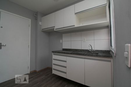 Sala / Cozinha de apartamento para alugar com 1 quarto, 25m² em Brás, São Paulo