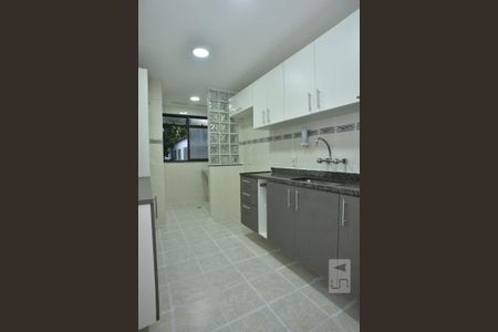 Cozinha de apartamento para alugar com 3 quartos, 93m² em Freguesia (jacarepaguá), Rio de Janeiro