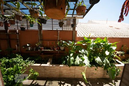 Casa à venda com 360m², 3 quartos e 4 vagasVista Quarto de Serviço