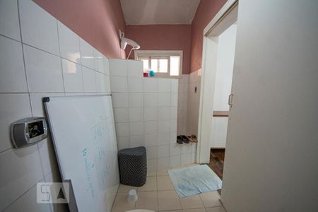 Casa à venda com 360m², 3 quartos e 4 vagasBanheiro da Suíte 1