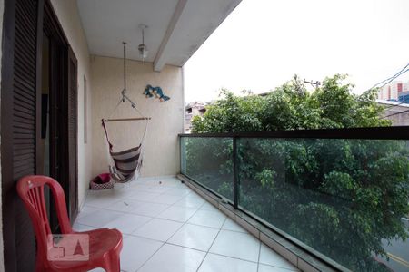 Casa à venda com 300m², 5 quartos e 2 vagas Casa à venda com 300m², 5 quartos e 2 vagasVaranda da Suíte 3