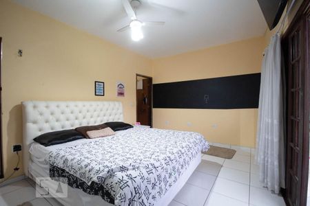 Casa à venda com 300m², 5 quartos e 2 vagas Casa à venda com 300m², 5 quartos e 2 vagasSuíte 3