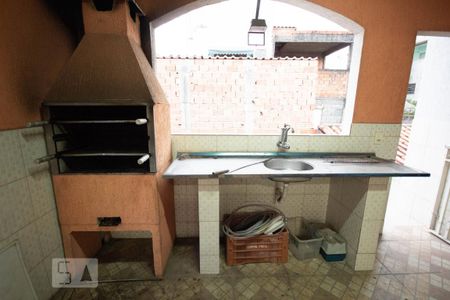 Casa à venda com 300m², 5 quartos e 2 vagas Casa à venda com 300m², 5 quartos e 2 vagasChurrasqueira