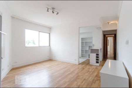 Sala de apartamento à venda com 2 quartos, 70m² em Campo Belo, São Paulo