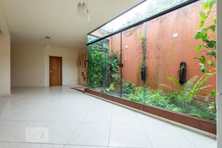 Sala de casa para alugar com 3 quartos, 200m² em Pinheiros, São Paulo