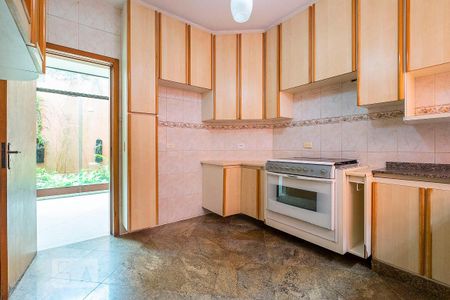 Casa para alugar com 200m², 3 quartos e 2 vagasCozinha