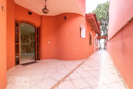 Casa para alugar com 200m², 3 quartos e 2 vagasEntrada