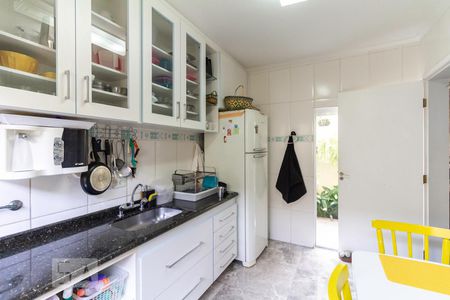 Casa de condomínio à venda com 174m², 3 quartos e 2 vagasCozinha