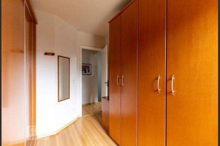 Casa de condomínio à venda com 174m², 3 quartos e 2 vagasQuarto 1