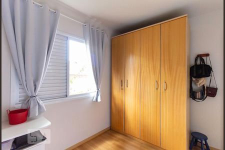 Casa de condomínio à venda com 174m², 3 quartos e 2 vagasQuarto 2