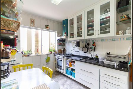 Casa de condomínio à venda com 174m², 3 quartos e 2 vagasCozinha