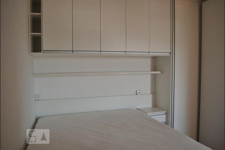 Apartamento à venda com 38m², 1 quarto e 1 vagaQuarto