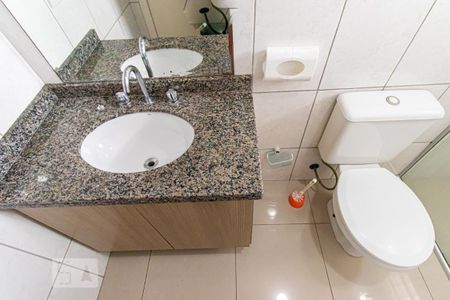 Banheiro Social de apartamento para alugar com 1 quarto, 55m² em Prado Velho, Curitiba