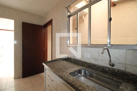 Apartamento para alugar com 60m², 2 quartos e sem vagaCozinha e Área de Serviço