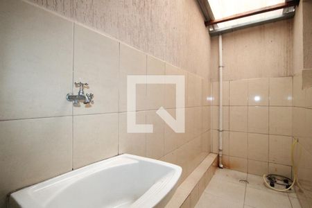 Apartamento para alugar com 60m², 2 quartos e sem vagaCozinha e Área de Serviço