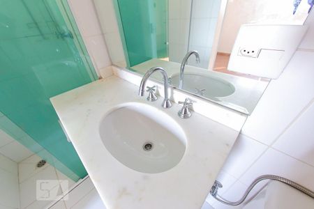 Apartamento para alugar com 75m², 3 quartos e 2 vagas Apartamento para alugar com 75m², 3 quartos e 2 vagasBanheiro da Suite