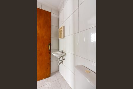 Banheiro de casa para alugar com 1 quarto, 40m² em Mutinga, Osasco