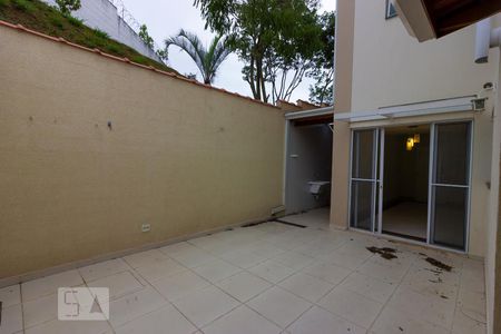 Casa para alugar com 154m², 3 quartos e 3 vagas Casa para alugar com 154m², 3 quartos e 3 vagasQuintal