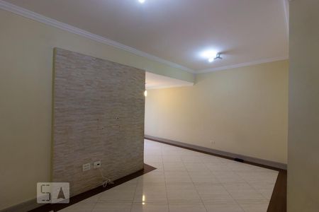 Sala de casa para alugar com 3 quartos, 154m² em Jardim Petrópolis, Cotia