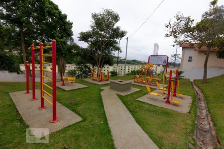 Casa para alugar com 154m², 3 quartos e 3 vagas Casa para alugar com 154m², 3 quartos e 3 vagasÁrea comum - Academia Ar livre