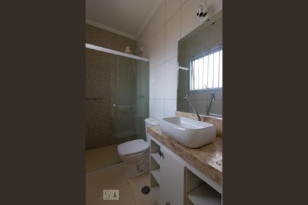 Casa para alugar com 154m², 3 quartos e 3 vagas Casa para alugar com 154m², 3 quartos e 3 vagasBanheiro - Suite