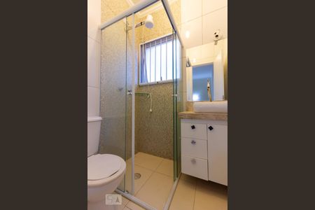 Casa para alugar com 154m², 3 quartos e 3 vagas Casa para alugar com 154m², 3 quartos e 3 vagasBanheiro