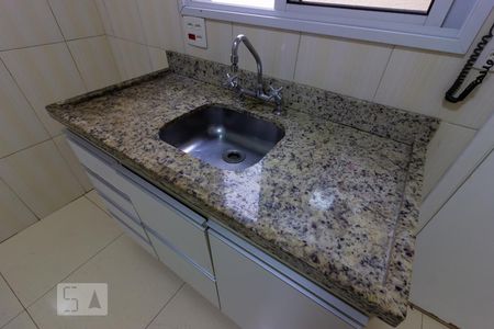 Casa para alugar com 154m², 3 quartos e 3 vagas Casa para alugar com 154m², 3 quartos e 3 vagasDetalhe - Cozinha
