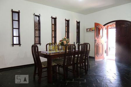 Sala de Jantar de casa à venda com 4 quartos, 300m² em Freguesia de Jacarepaguá, Rio de Janeiro