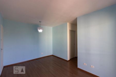 Sala de apartamento para alugar com 2 quartos, 56m² em Jardim Caiapia, Cotia