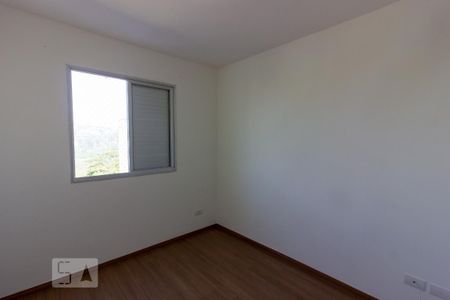 Quarto 1 de apartamento para alugar com 2 quartos, 56m² em Jardim Caiapia, Cotia