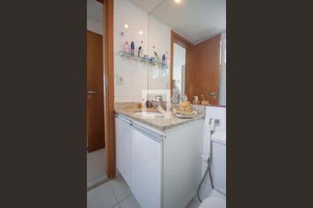 Apartamento à venda com 147m², 3 quartos e 2 vagasBanheiro da Suite