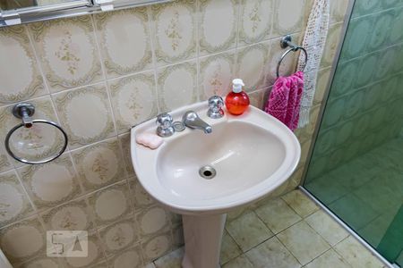 Casa à venda com 180m², 4 quartos e 2 vagas2o. Andar - Banheiro social