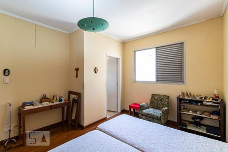 Casa à venda com 180m², 4 quartos e 2 vagas2o. Andar - Quarto 3 - Suíte