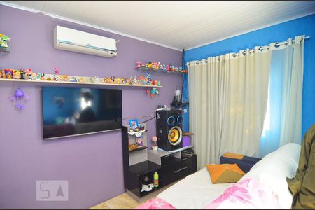 Sala de casa à venda com 3 quartos, 60m² em Mathias Velho, Canoas