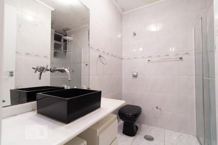 Apartamento à venda com 97m², 2 quartos e 1 vaga Apartamento à venda com 97m², 2 quartos e 1 vagaBanheiro do quarto 2