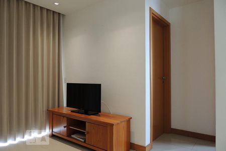 Sala de apartamento para alugar com 1 quarto, 52m² em Jacarepaguá, Rio de Janeiro