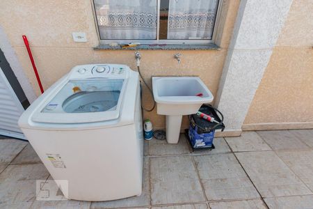 Apartamento para alugar com 45m², 2 quartos e sem vagaLavanderia e área comum