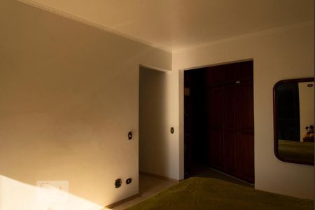 Apartamento à venda com 275m², 4 quartos e 4 vagas Apartamento à venda com 275m², 4 quartos e 4 vagasQuarto 4