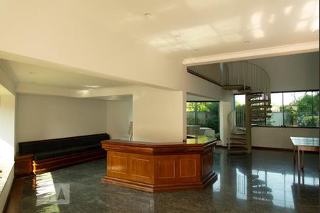 Apartamento à venda com 275m², 4 quartos e 4 vagas Apartamento à venda com 275m², 4 quartos e 4 vagasSalão de festas