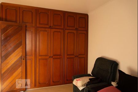 Apartamento à venda com 275m², 4 quartos e 4 vagas Apartamento à venda com 275m², 4 quartos e 4 vagasQuarto 3