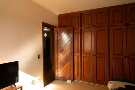 Apartamento à venda com 275m², 4 quartos e 4 vagas Apartamento à venda com 275m², 4 quartos e 4 vagasQuarto 3