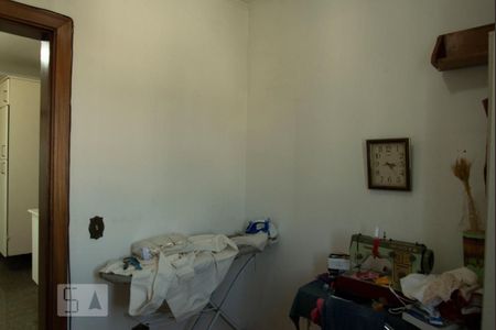 Apartamento à venda com 275m², 4 quartos e 4 vagas Apartamento à venda com 275m², 4 quartos e 4 vagasQuarto de Serviço