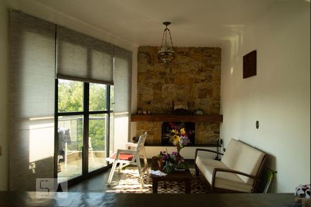 Apartamento à venda com 275m², 4 quartos e 4 vagas Apartamento à venda com 275m², 4 quartos e 4 vagasSala de Estar