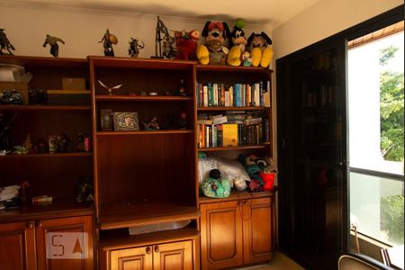 Apartamento à venda com 275m², 4 quartos e 4 vagas Apartamento à venda com 275m², 4 quartos e 4 vagasQuarto 1