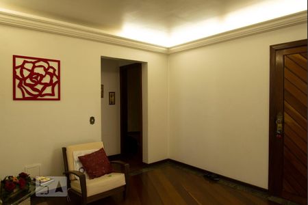 Apartamento à venda com 275m², 4 quartos e 4 vagas Apartamento à venda com 275m², 4 quartos e 4 vagasHall de Entrada