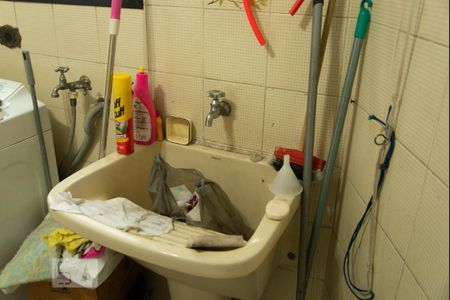 Apartamento à venda com 275m², 4 quartos e 4 vagas Apartamento à venda com 275m², 4 quartos e 4 vagasÁrea de Serviço